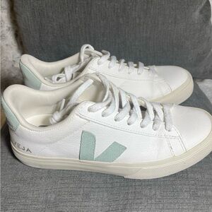 Veja Women's White and Light Green Sneakers Size 8